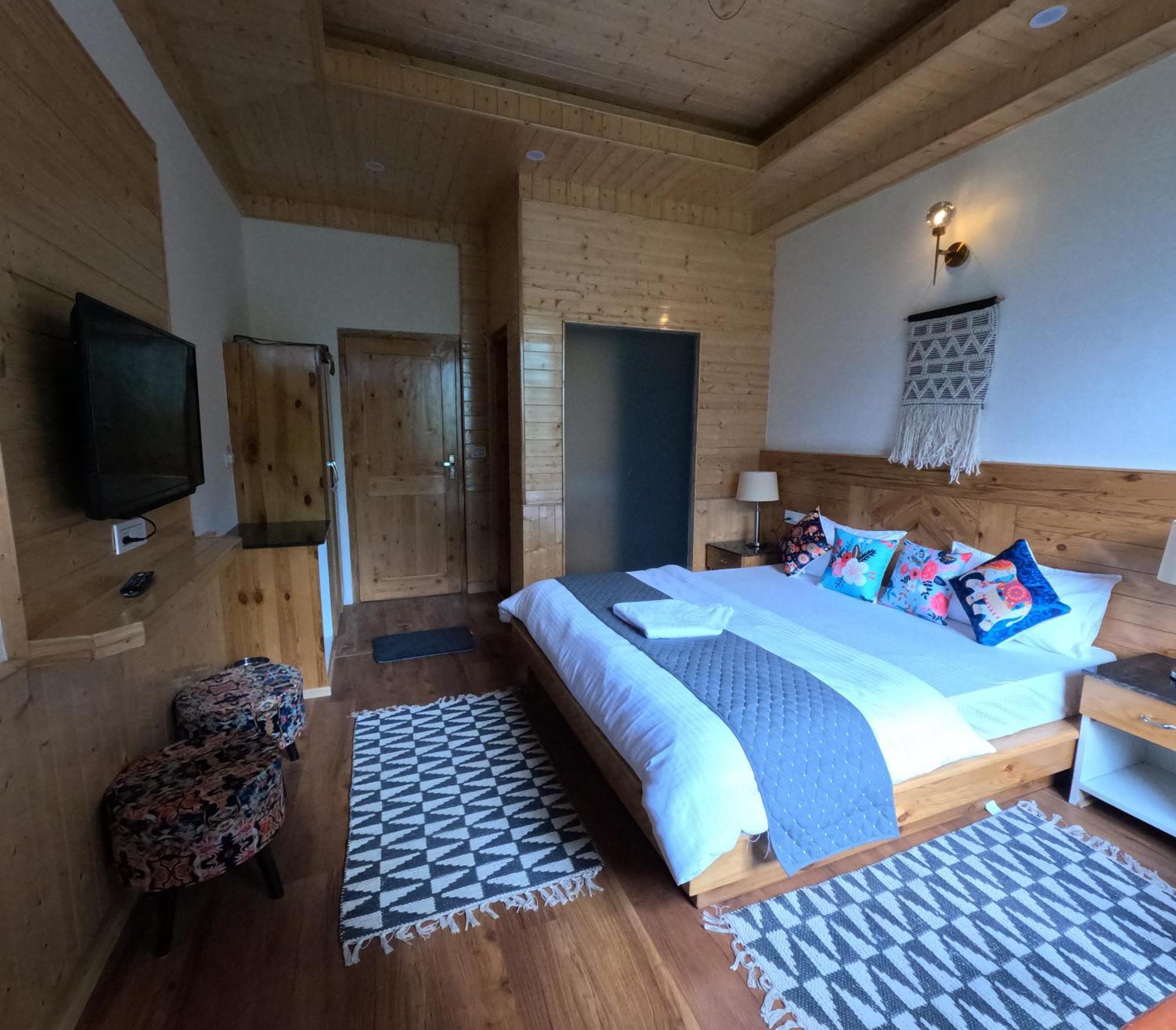 Saanjh - A Serene Retreat, Manali